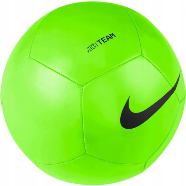 Nike Pitch Team futbola bumba, 4. izmērs, selektīvā melnā krāsā Nike Pitch Team futbola bumba, 4. izmērs, selektīvā melnā krāsā