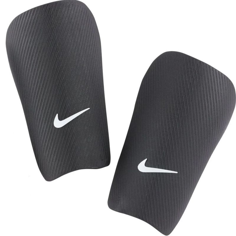 Nike J.Guard futbola aizsargi, melnā krāsā