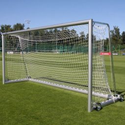Futbola vārti 5 x 2 m PREMIUM pārvietojamie ar riteņiem, alumīnija, ovāls profils 120 x 100 mm