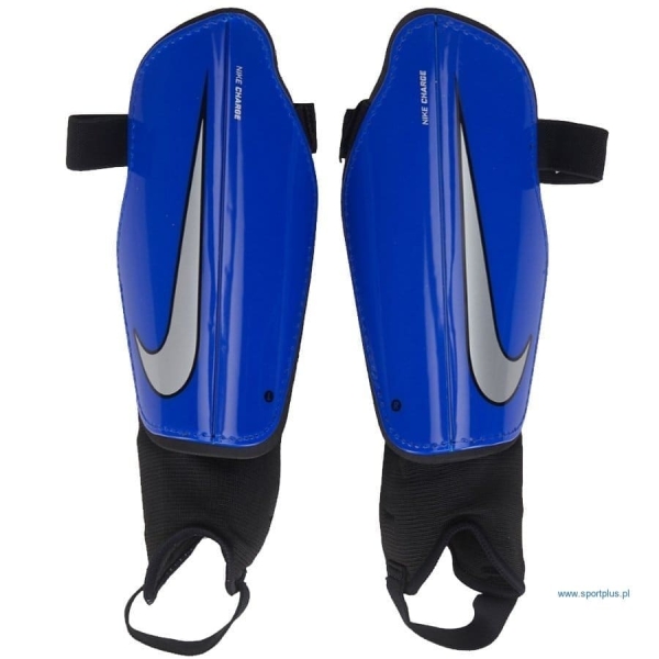Nike Charge futbola aizsargs, zils (XL izmērs) Nike Charge futbola aizsargs, zils (XL izmērs)